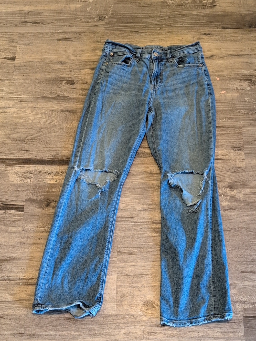 American Eagle Outfitters Distressed Blue Jeans